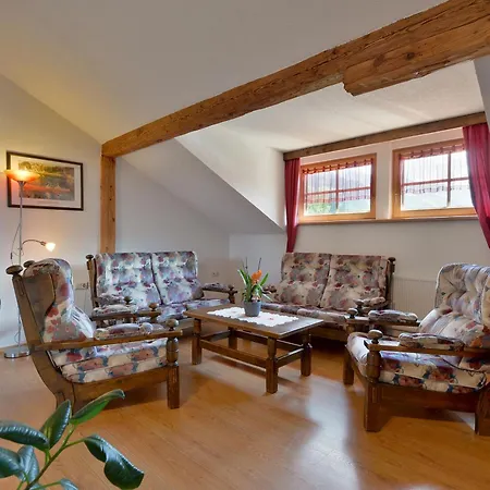 Hoellwarth Apartment