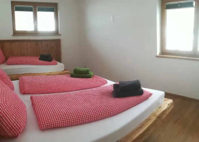 Hollwarth Апартаменты