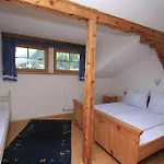 Hoellwarth Lägenhet *