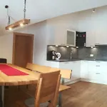 Hoellwarth *